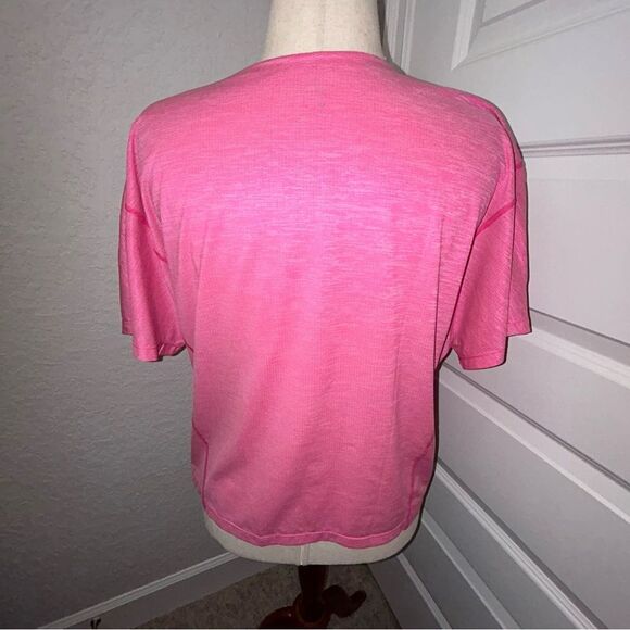 New, Nike Dri Fit Short Sleeve Shirt - Picture 3 of 8